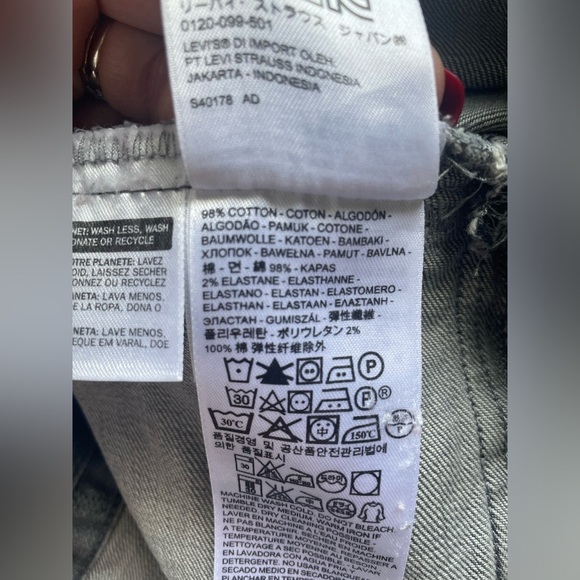 Levis Women’s Washed Gray Denim Trucker Jean Jacket, Size Small - Picture 7 of 8